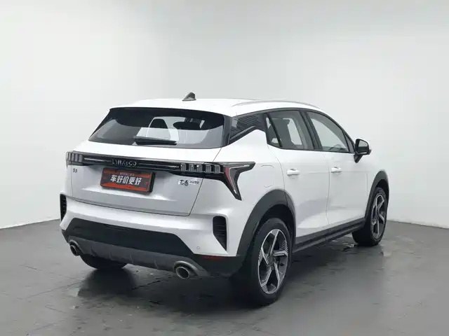 Lynk & Co 06 EM-P 2022 PHEV 84KM Range Pro — фото 2