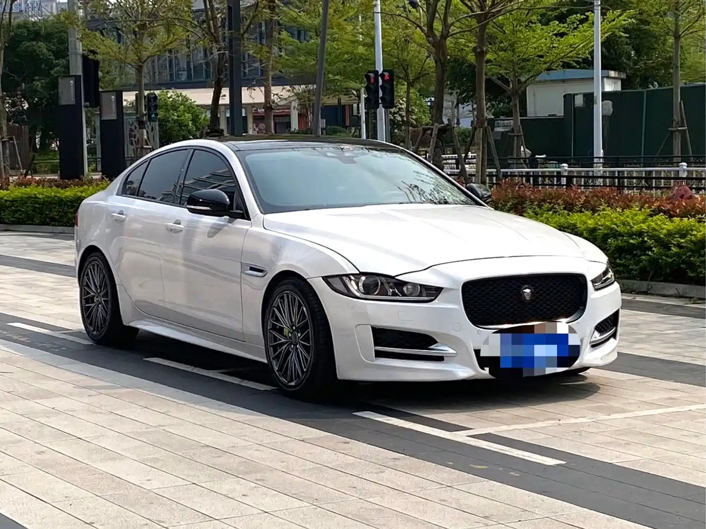 Jaguar XE 2016 2017 2.0T 240PS R-Sport