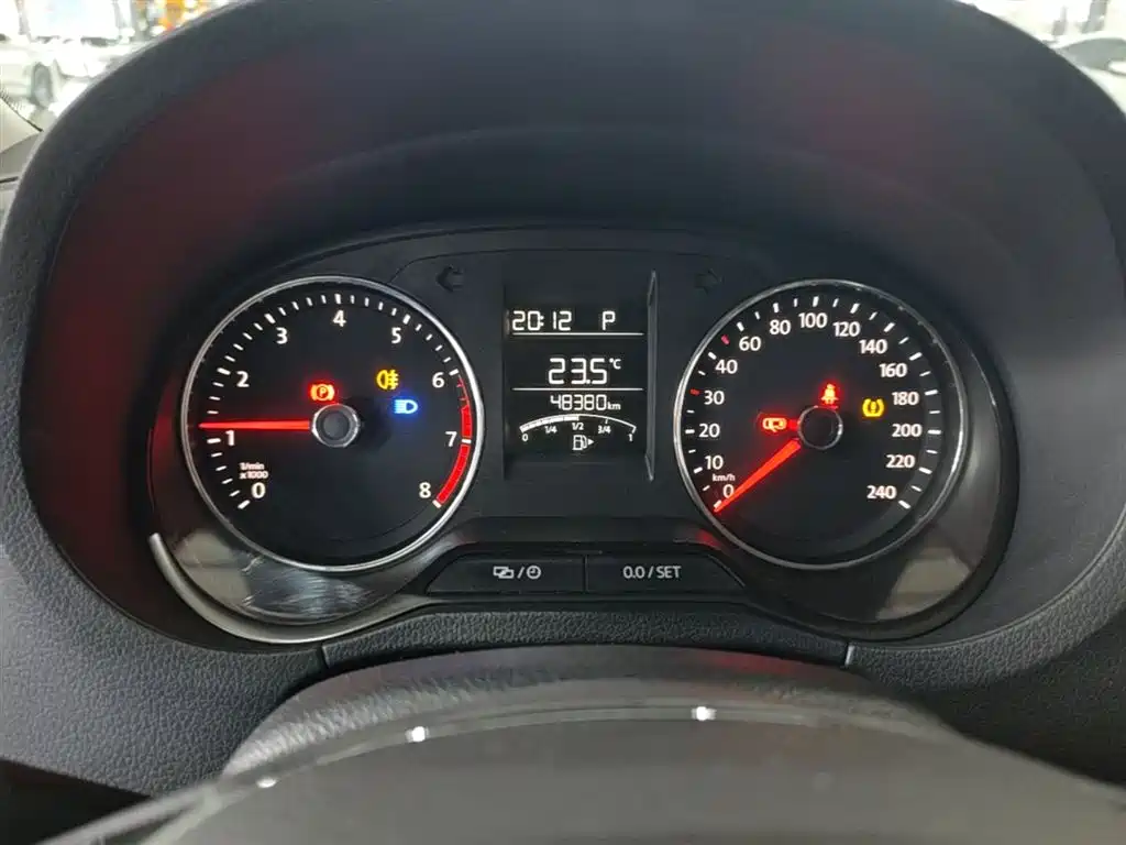 Volkswagen Polo 2018 1.5L Auto Comfort фото 12