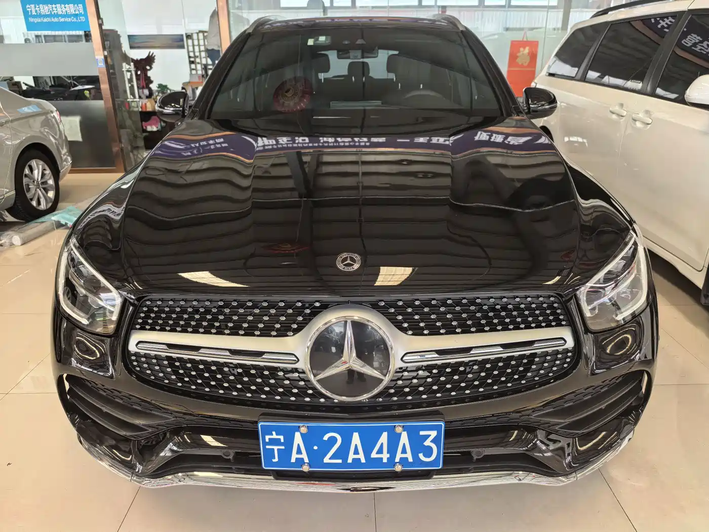 MERCEDES-BENZ GLC