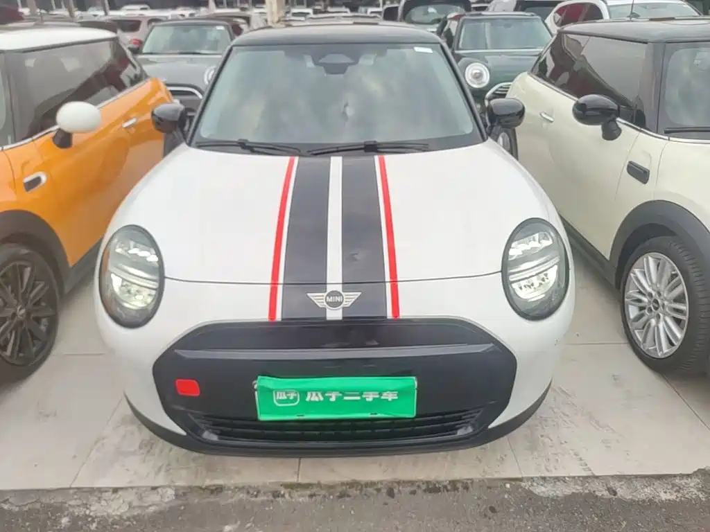 MINI Electric MINI COOPER 2025 2025 Model 456km COOPER E Classic