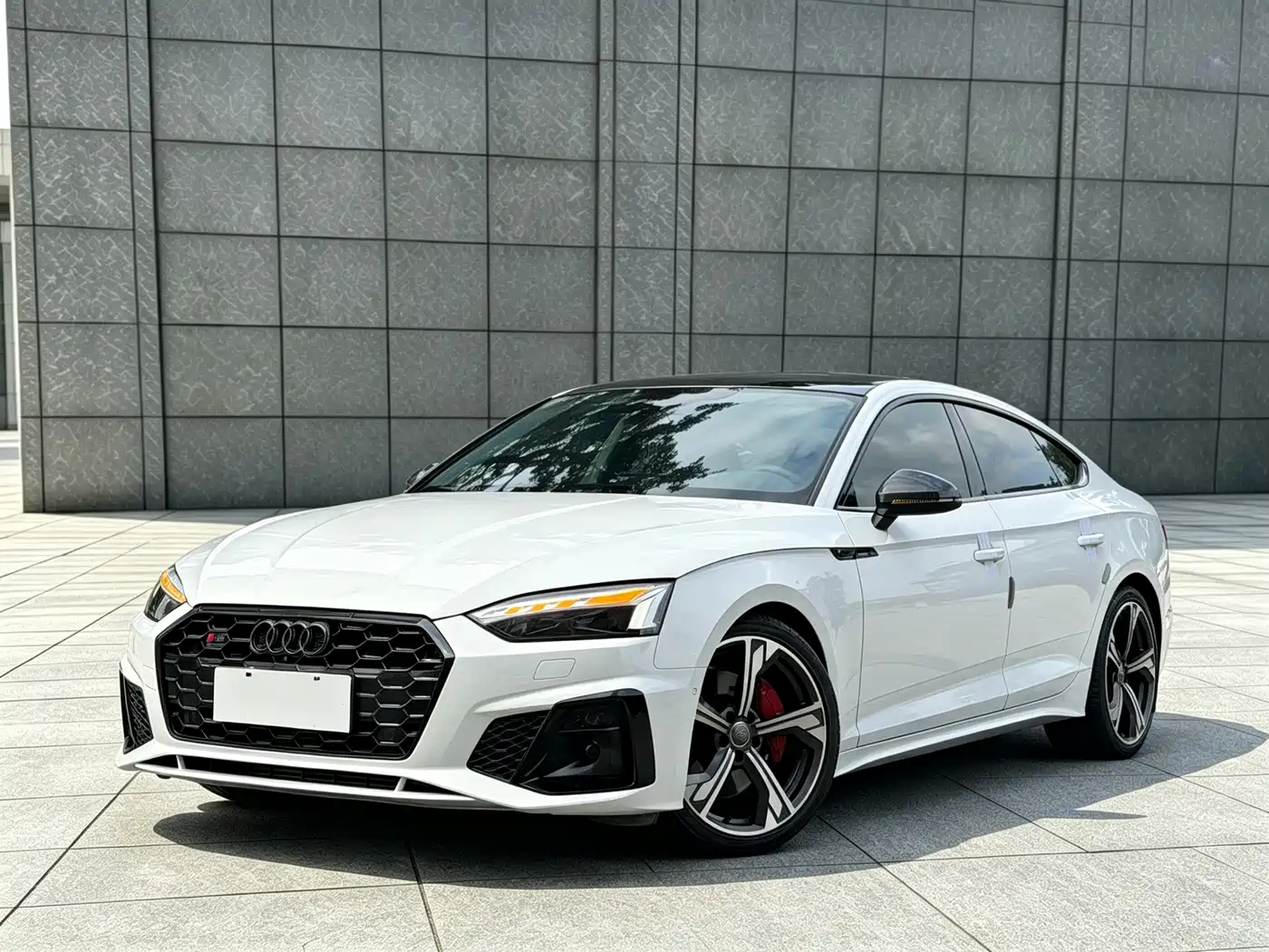 Photo 1 - Audi A5 (Import)