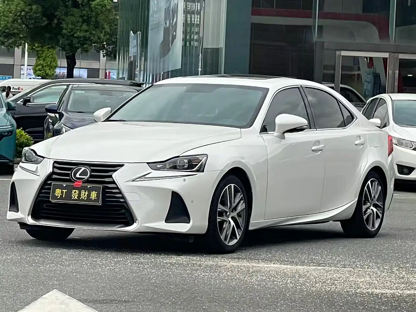 2019 Lexus IS