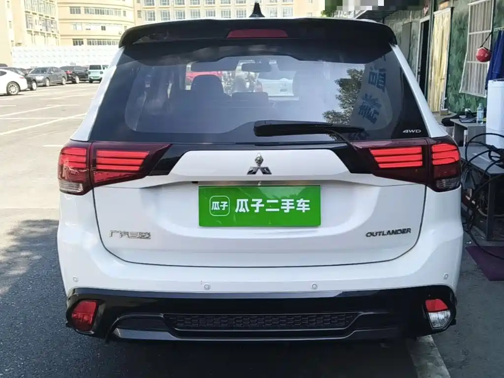 Mitsubishi Outlander 2022 2021 2.4L 4WD Yaodong Edition 5-seater