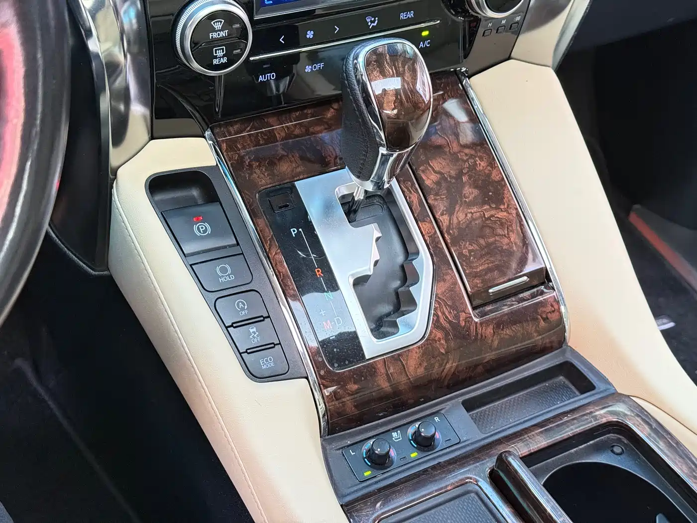 Toyota Alphard 2018 Facelift 3.5L Luxury Edition фото 13