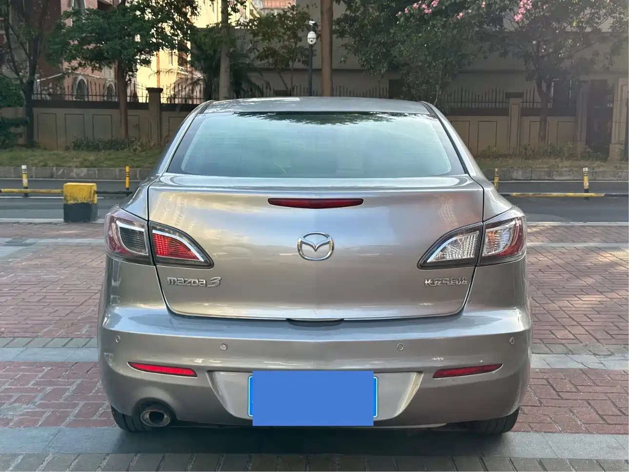 Mazda Mazda3 Axela 2011 2011 Sedan 1.6L Automatic Comfort