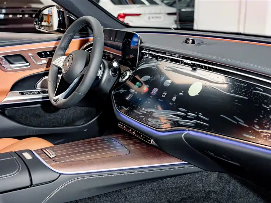 Mercedes-Benz E-Class 2026 E 300 L Luxury фото 15