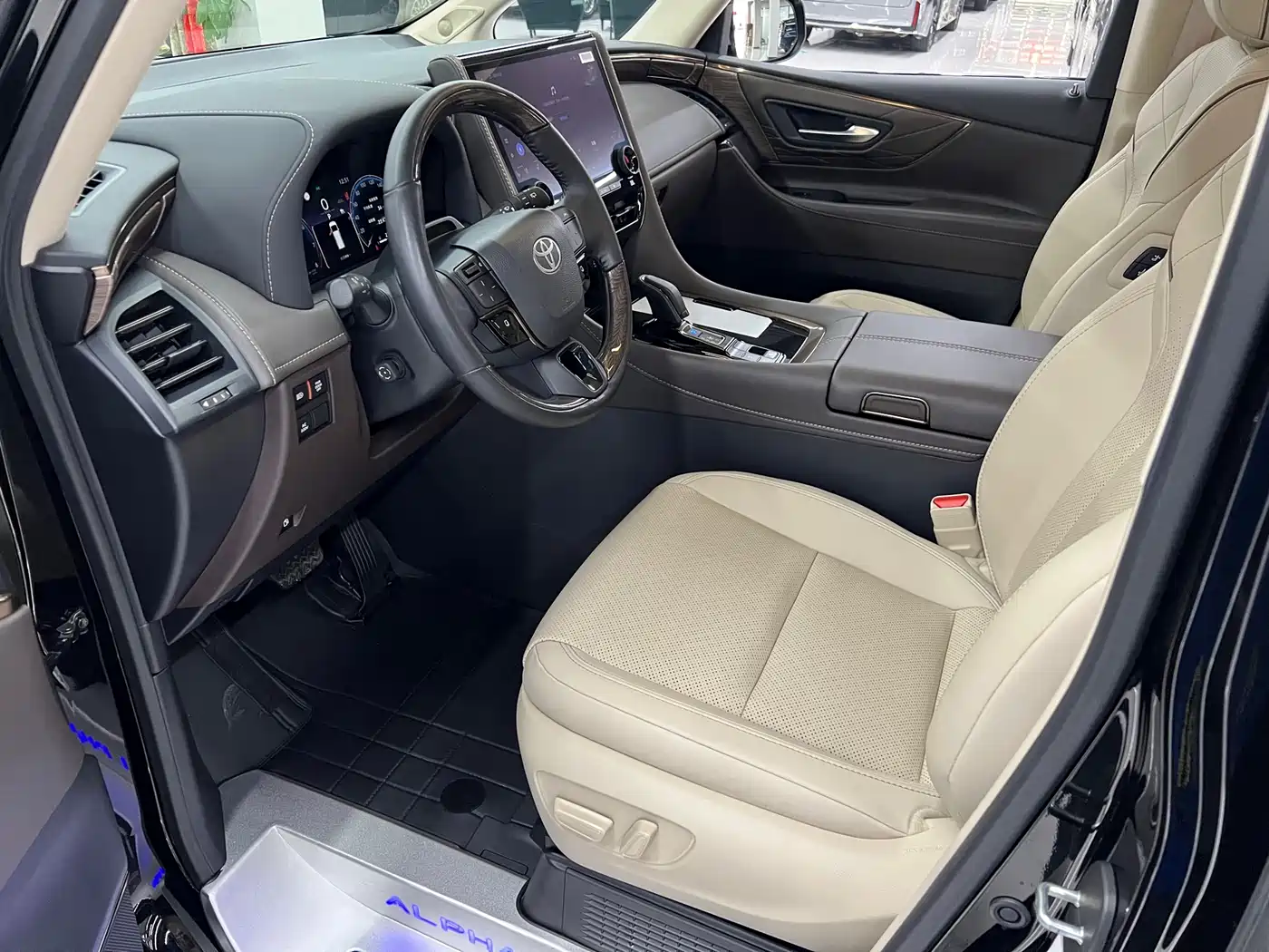 TOYOTA ELFA