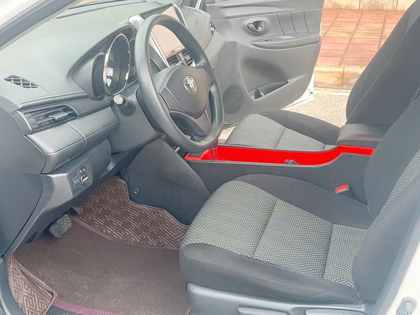 Toyota Vios FS 2019 1.5L CVT Fengchi Edition фото 9