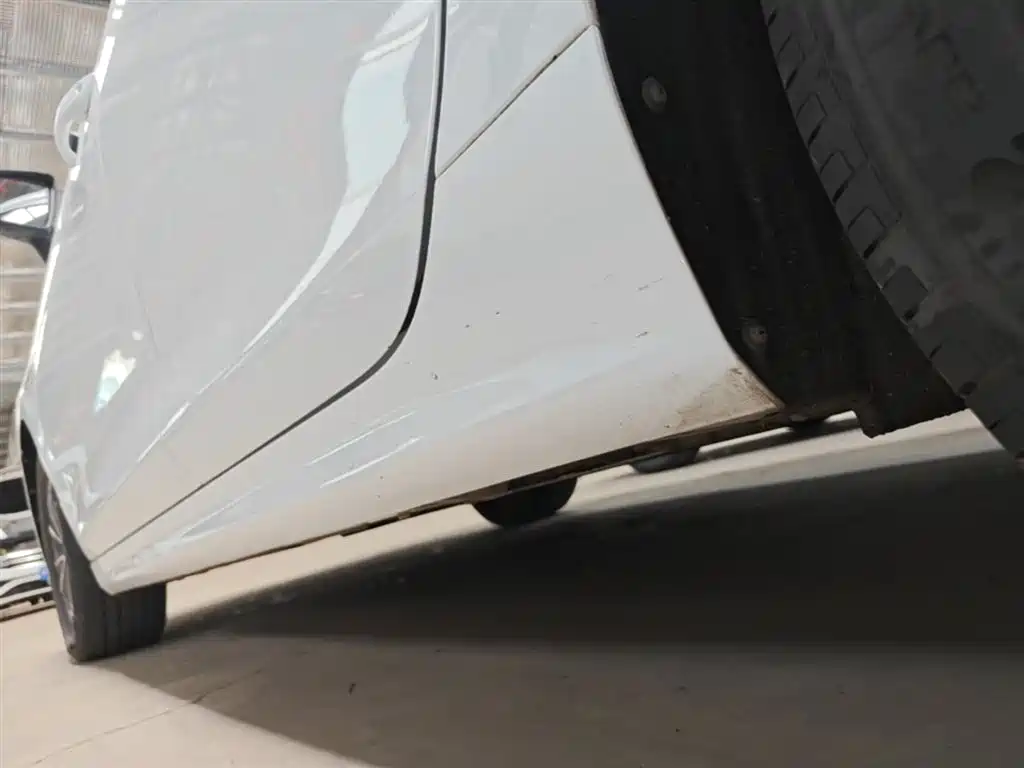 BYD Qin PLUS 2021 DM-i 55KM Premium фото 22