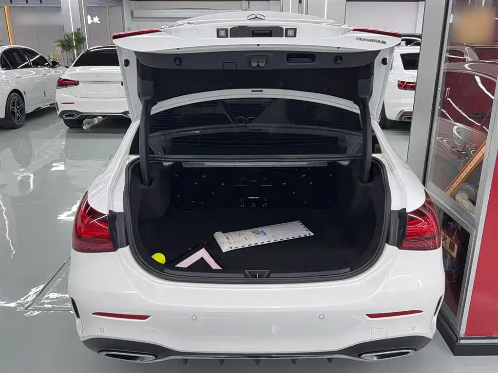 Mercedes-Benz A-Class 2023 A 200 L Fashion фото 15