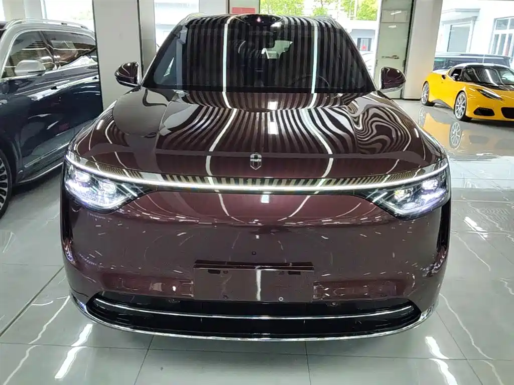 AITO Wenjie AITO M8 2025 Model Extended Range Ultra Edition 53.4kWh 5-Seater фото 3
