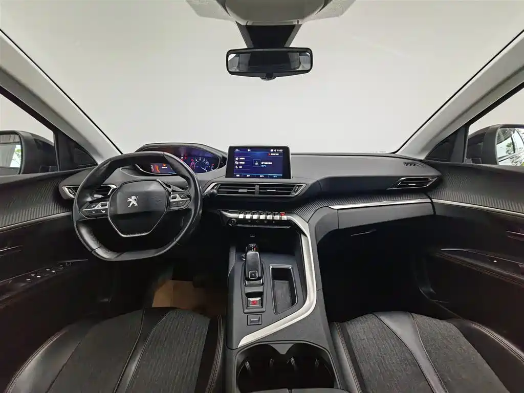Peugeot 5008 2017 350THP 7-seat Elite Edition фото 5