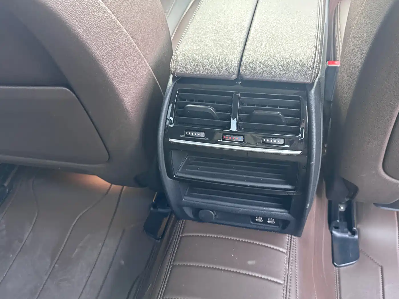 BMW 5 Series 2021 530Li Leading Luxury Package фото 10