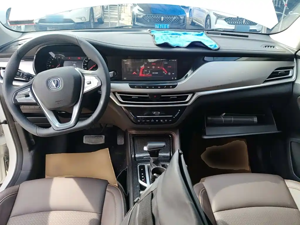 Changan CS35 PLUS 2019 2018 1.6L Automatic Smooth Connect China V