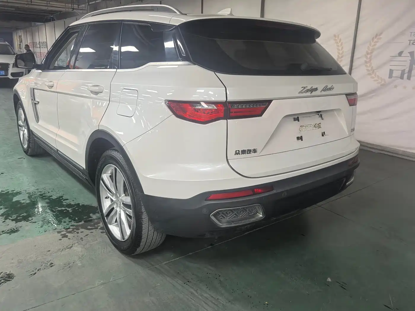 ZOTYE T700