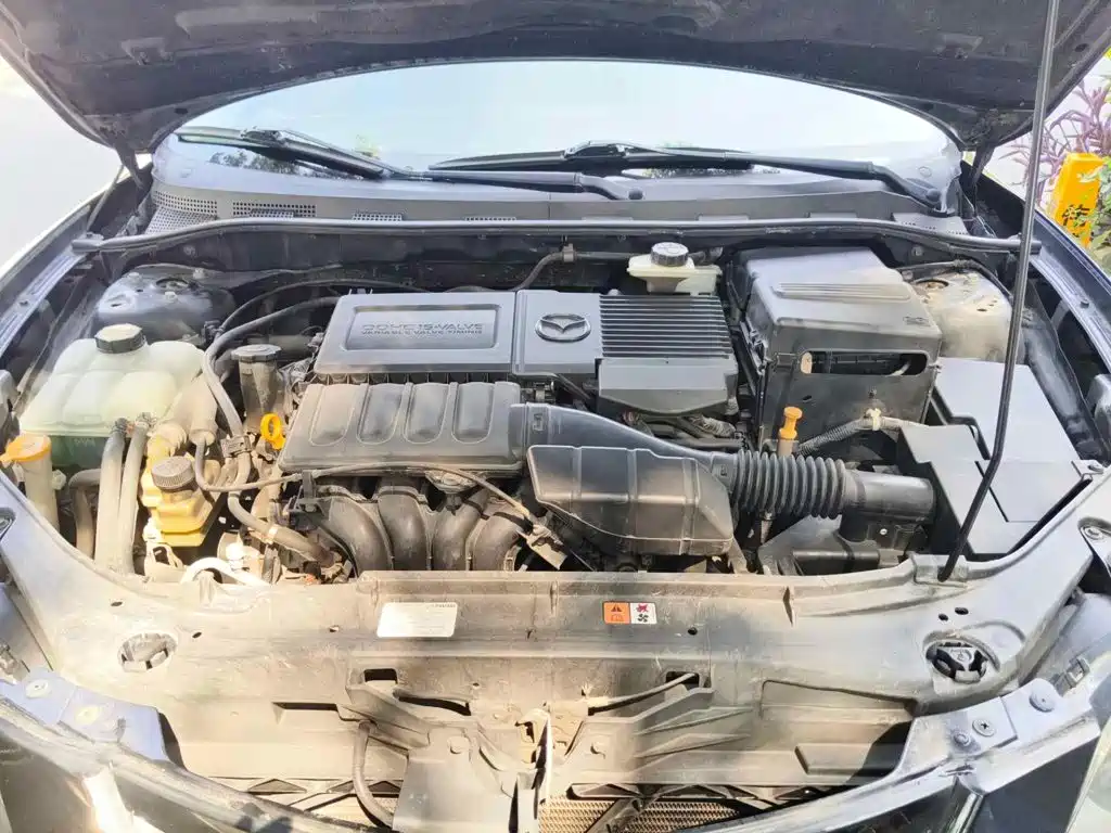Photo 3 - Mazda 3