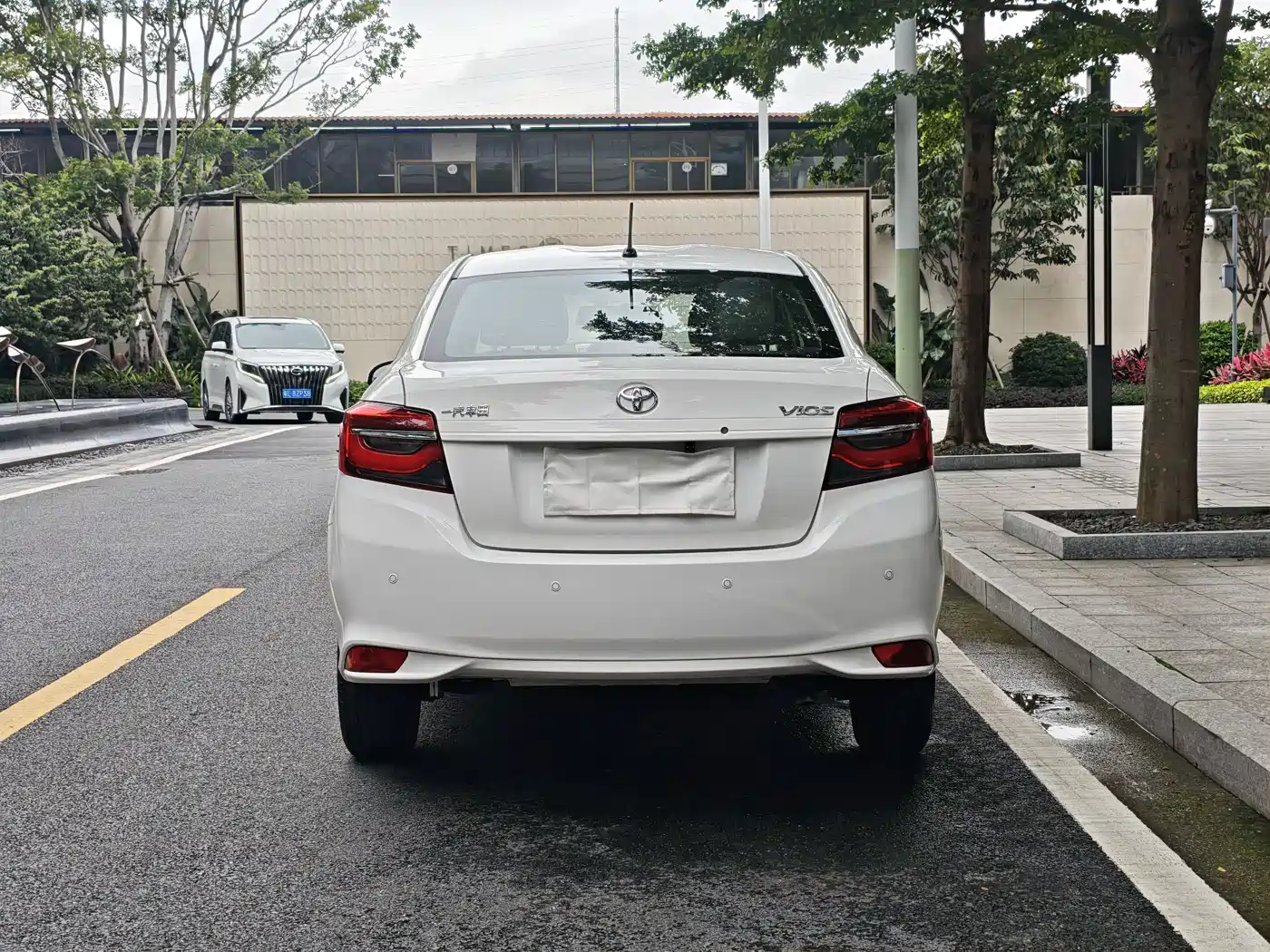 Toyota Vios 2021 1.5L CVT Chuangxing Edition фото 3
