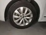 Photo 7 - Volkswagen Passat