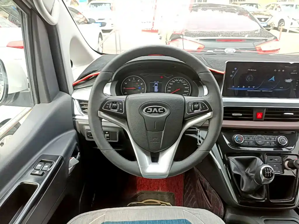 صورة 11 - JAC Refine M3