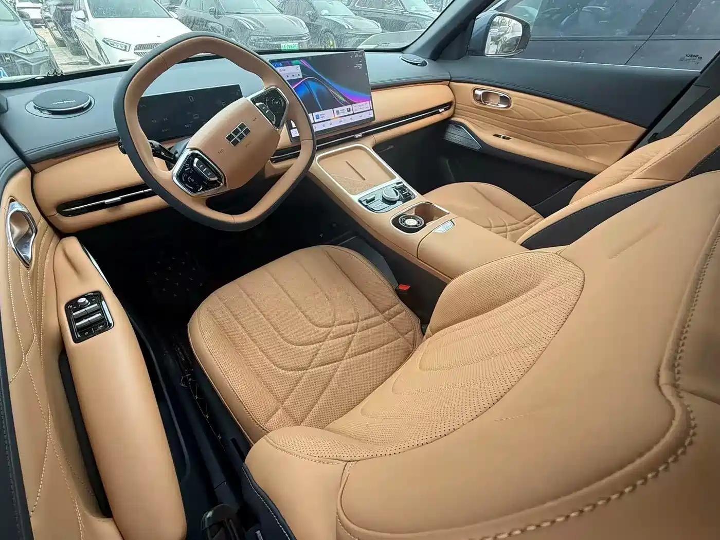 Geely Galaxy Galaxy Starship 7 EM-i 2025 Model 120km Voyage+ Edition фото 6