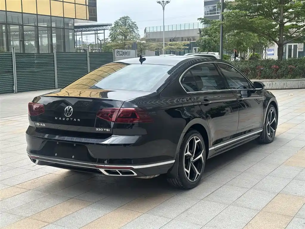 Volkswagen Magotan 2023 2 Million Units Anniversary Edition 330TSI DSG Leading Type фото 4