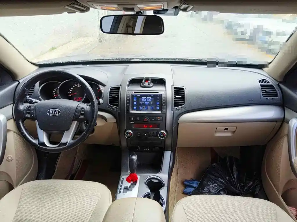 Photo 12 - Kia Sorento