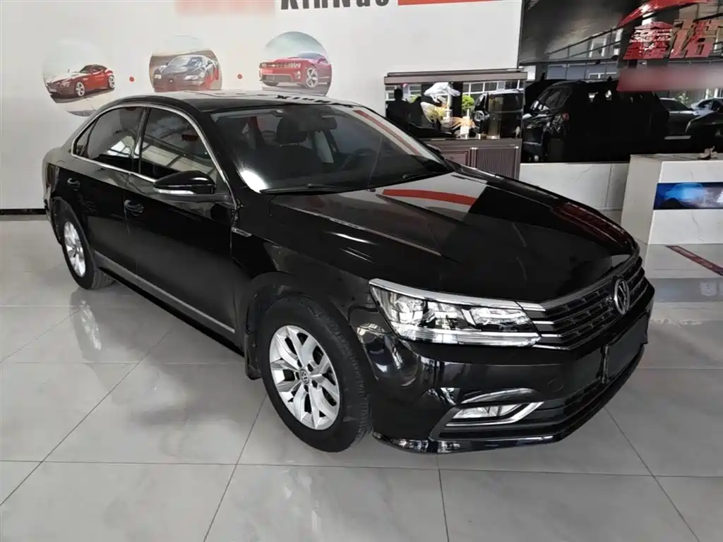 Volkswagen Passat 2017 280TSI DSG Elegance фото 4