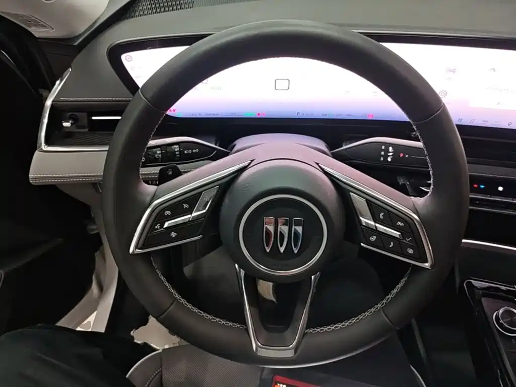 Фото 7 - Buick E5