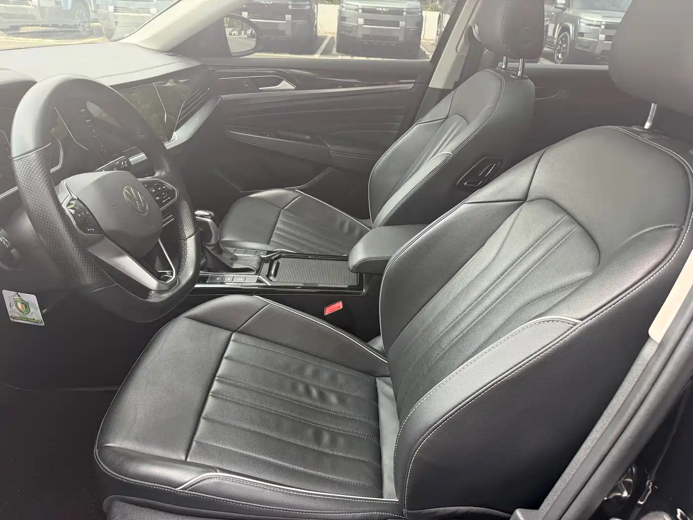 Volkswagen Passat 2022 330TSI Starlight Elite Edition фото 5
