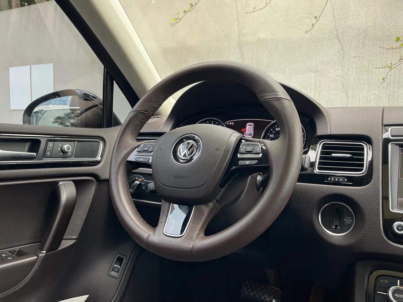 Volkswagen Touareg 2018 2017 3.0TSI Explorer Edition