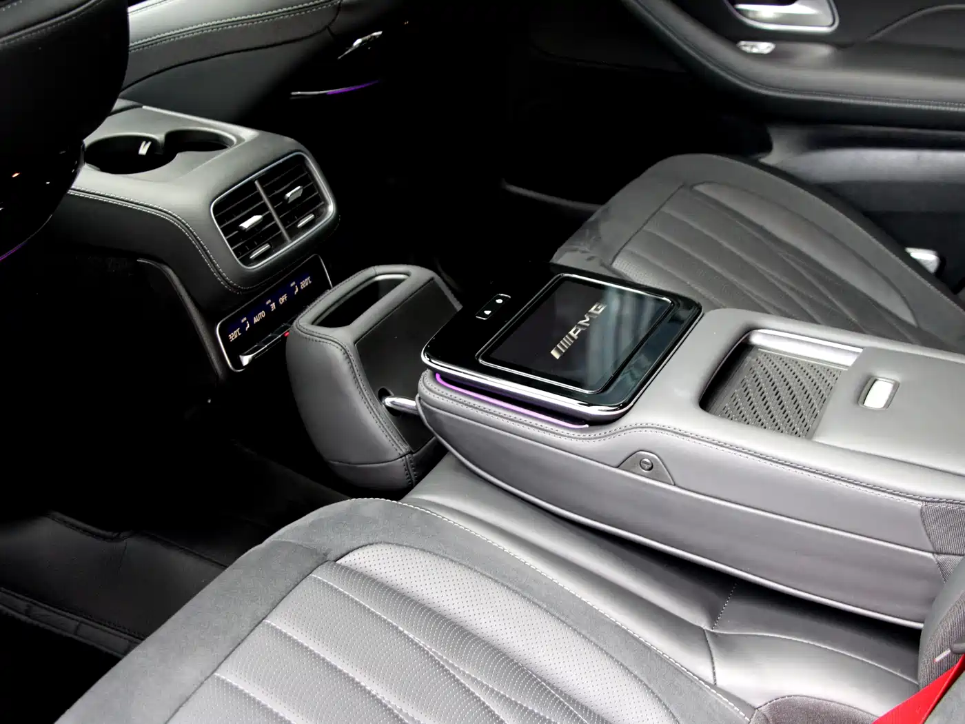 Mercedes-Benz GLS AMG 2024 AMG GLS 63 4MATIC+ фото 16