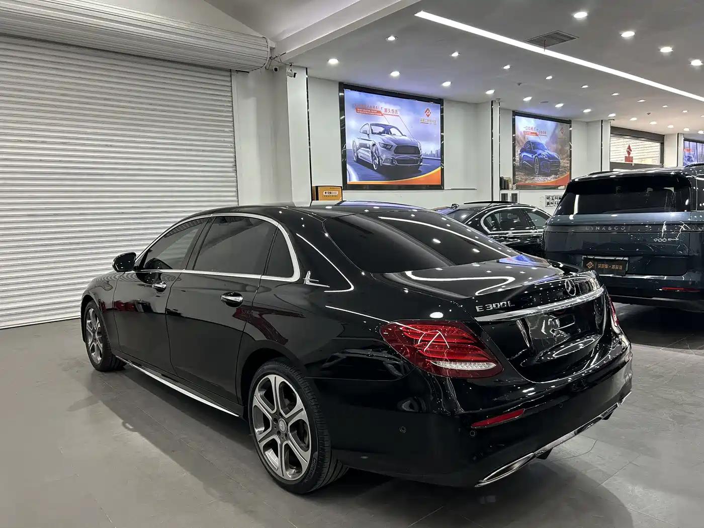 Mercedes-Benz E-Class 2016 E 300 L Sport Fashion Type фото 4