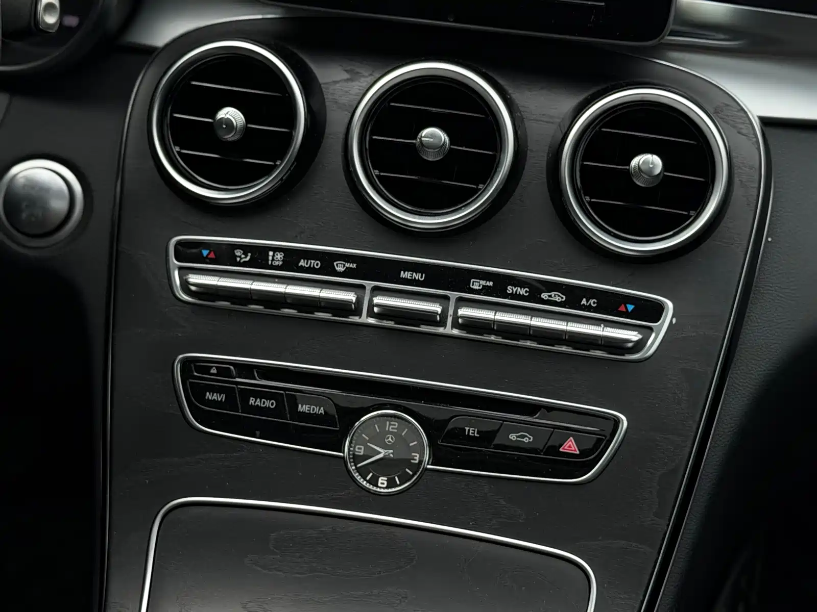 Фото 13 - Mercedes-Benz C-Class
