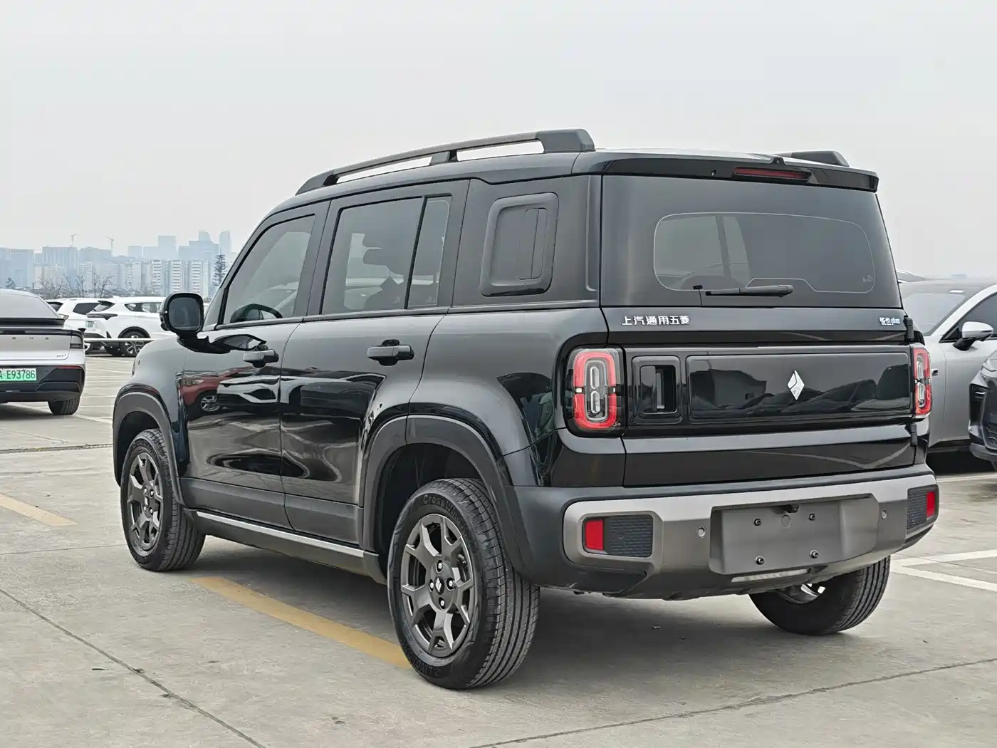 BAOJUN YUE ALSO PLUS