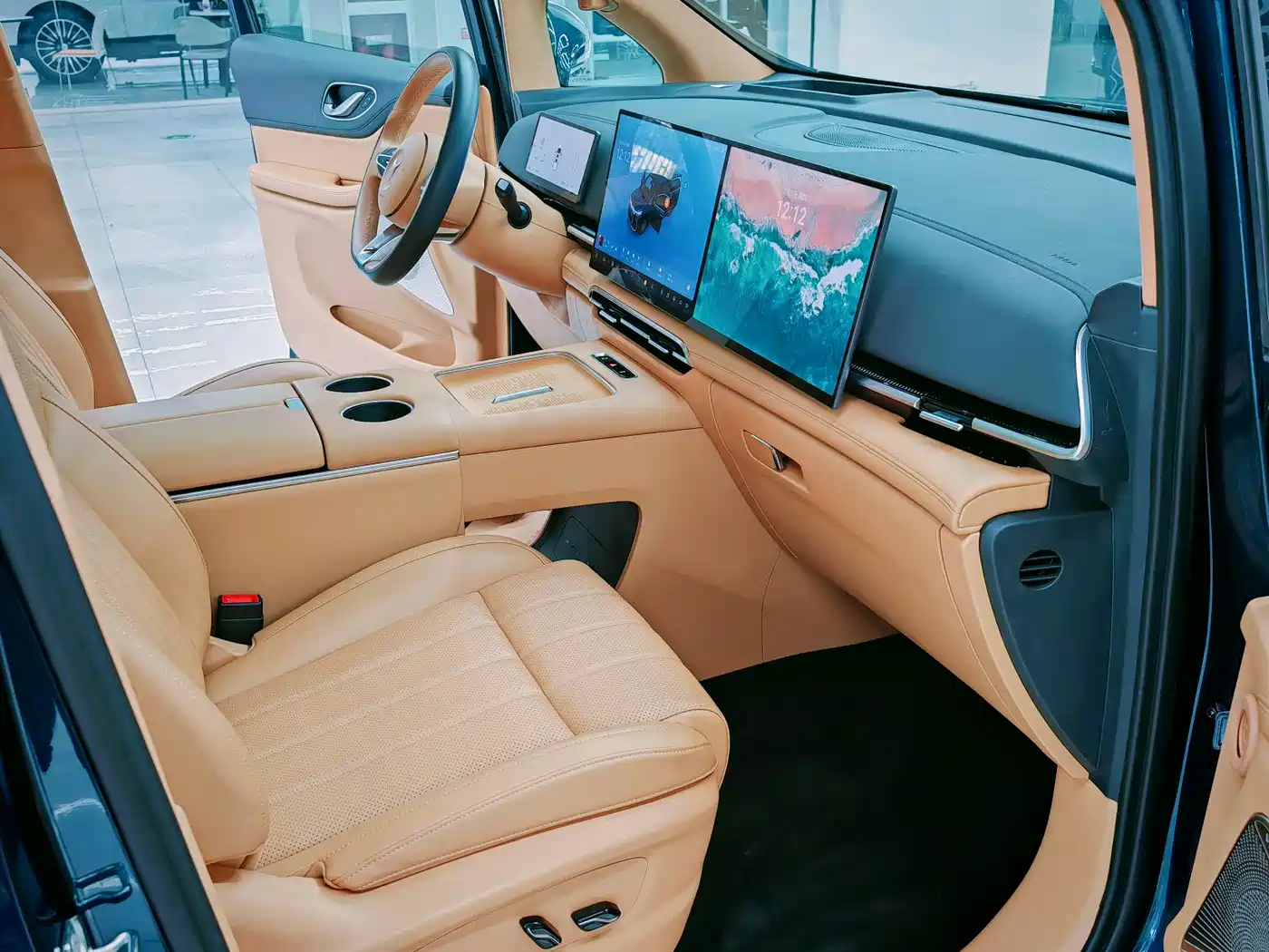 Voyah Auto Voyah Dreamer 2025 PHEV AWD Flagship Kunpeng Edition фото 14