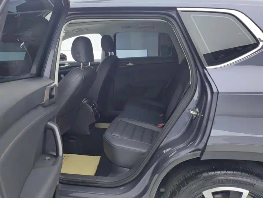 Volkswagen Tharu, миниатюра 11