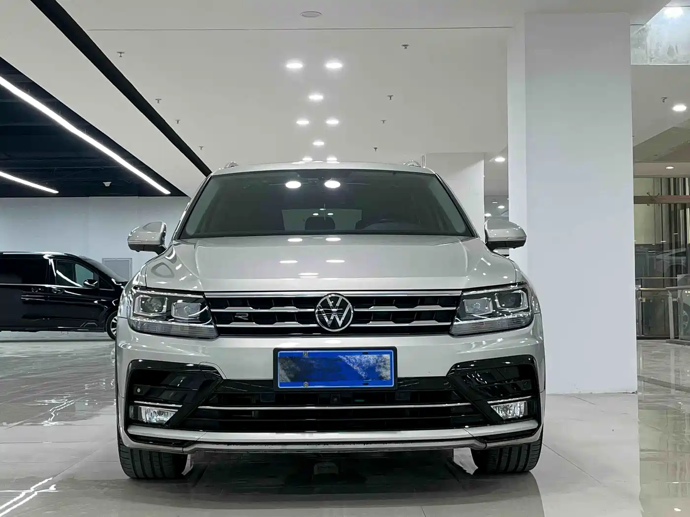 Volkswagen Tiguan L 2021 330TSI Automatic 2WD Smart фото 2