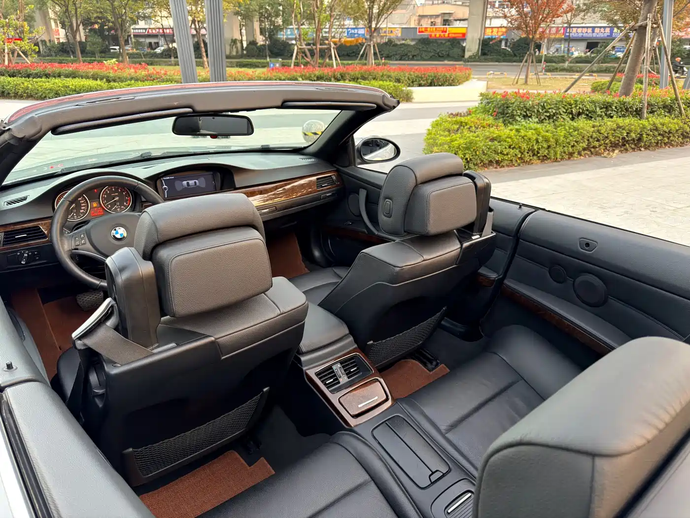 BMW 3 Series (Import) 2009 Model 330i Convertible фото 8