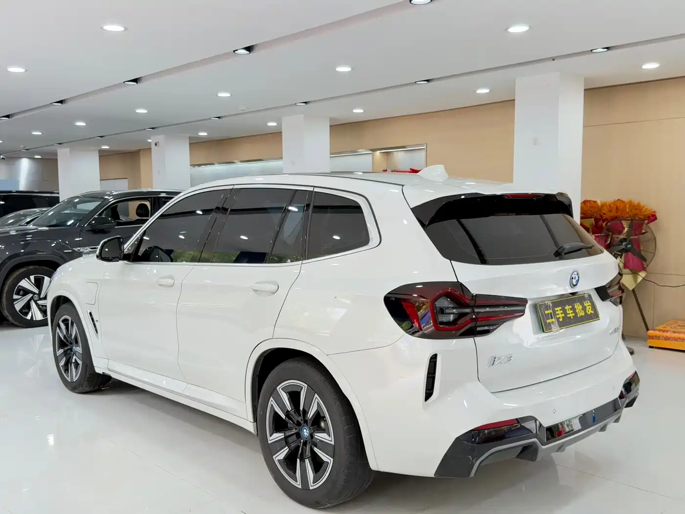 BMW iX3 2022 Facelift Leading Model фото 9
