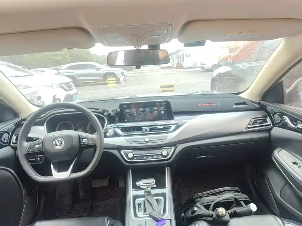 Changan Ruicheng CC 2021 2021 Blue Whale Edition 1.5T DCT Luxury