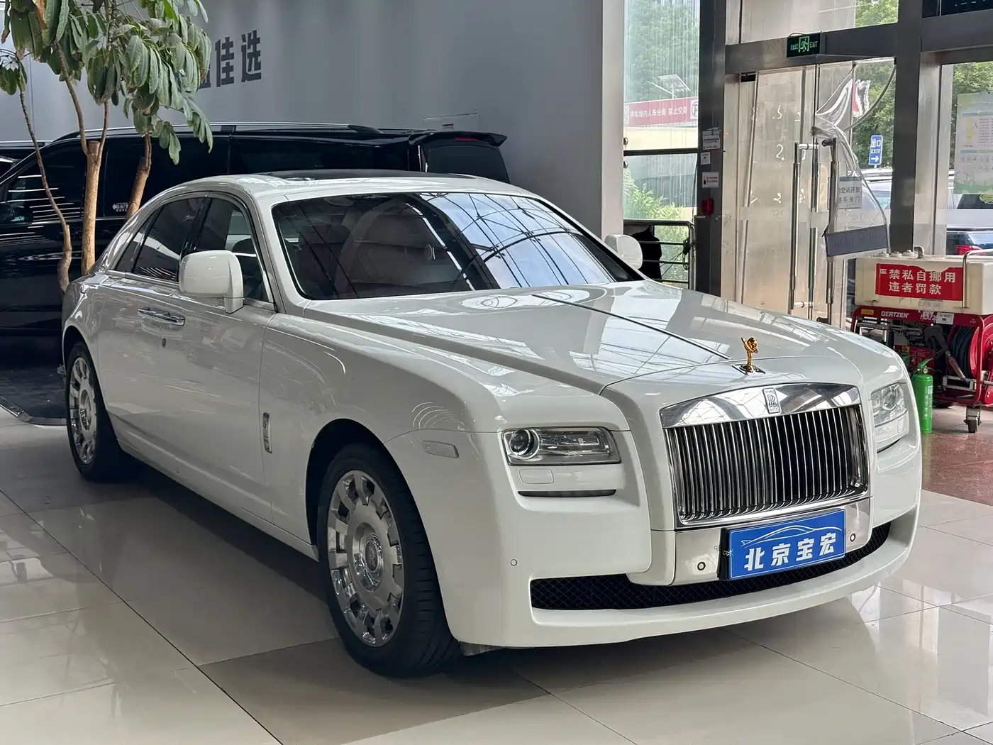 Rolls-Royce Ghost 2011 2010 Model 6.6T Standard