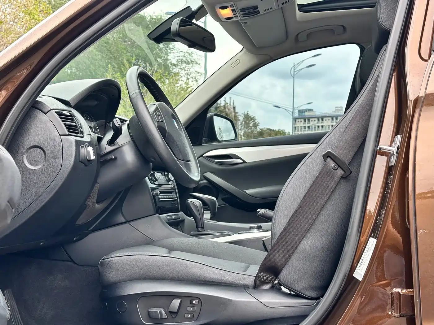 BMW X1 2013 sDrive18i Fashion фото 30
