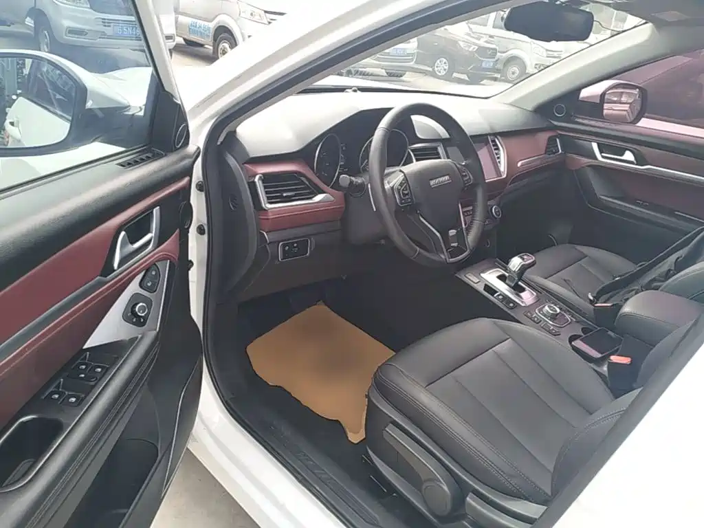 Haval H6 Coupe 2019 2019 1.5T Auto 2WD Luxury Smart Edition China VI