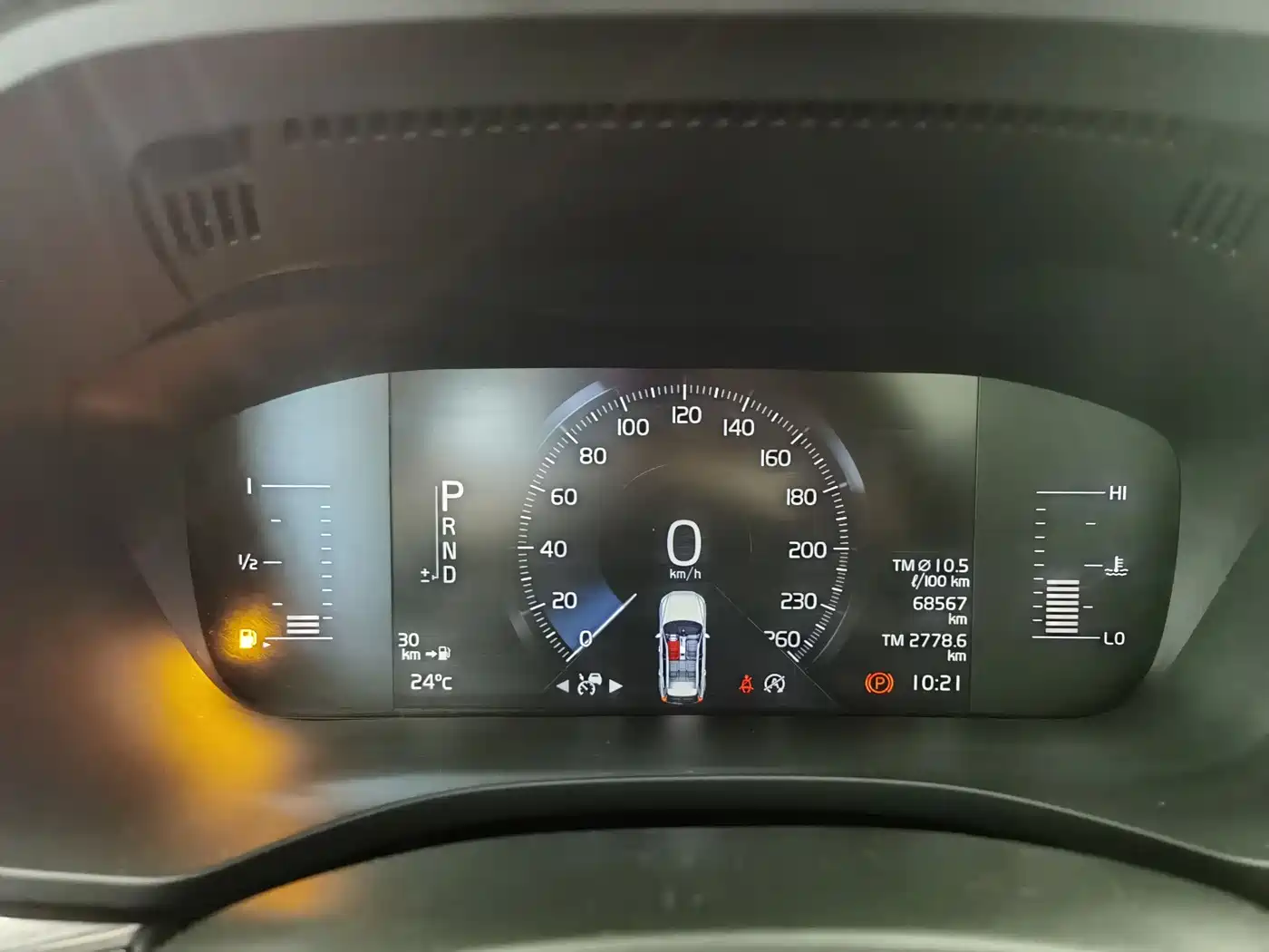 Фото 8 - Volvo XC60