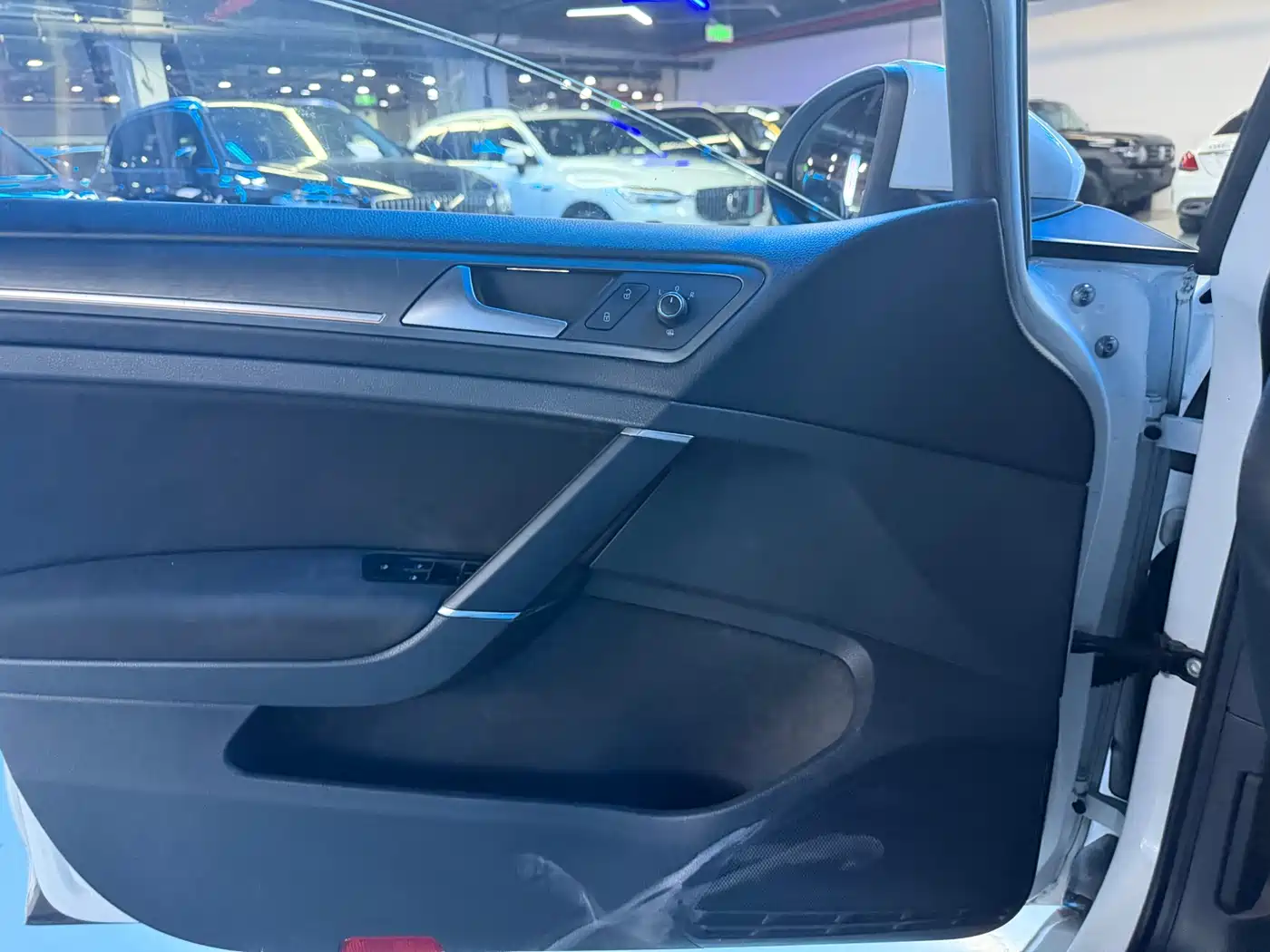 Фото 9 - Volkswagen Golf
