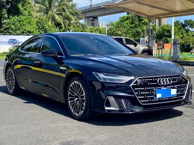Audi A7L 2024 45 TFSI Luxury — фото 3