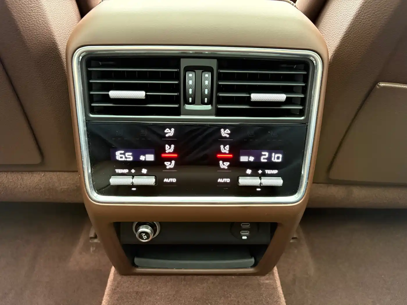 Porsche Cayenne 2022 Cayenne 3.0T Platinum Edition фото 13