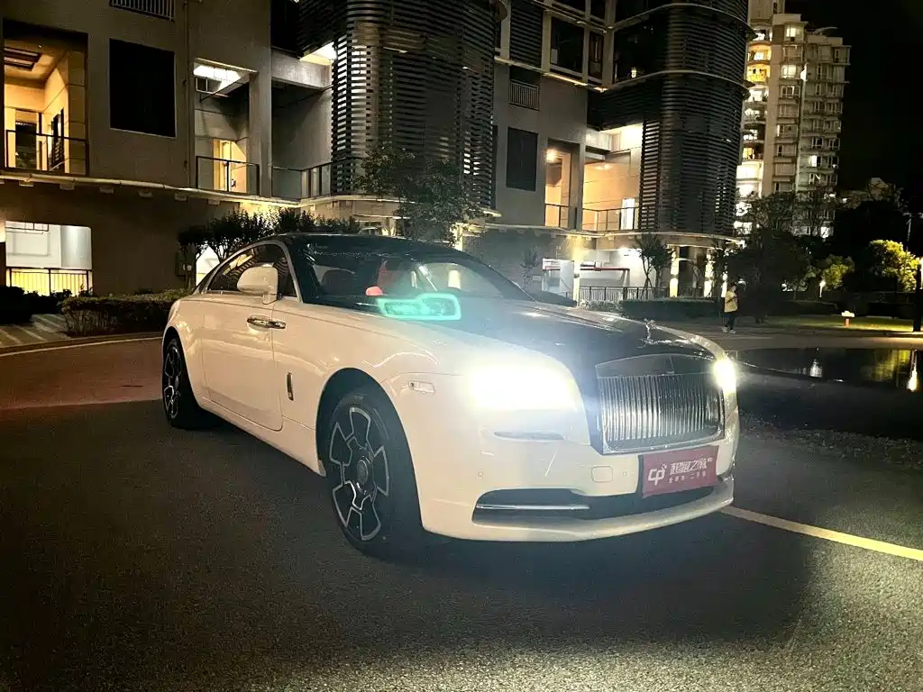 Фото 8 - Rolls-Royce Wraith