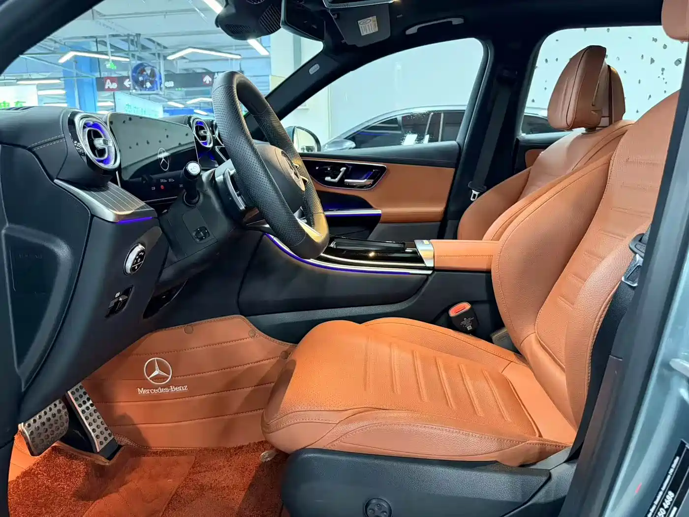Mercedes-Benz GLC 2025 GLC 300 L 4MATIC Luxury 5-seater фото 4
